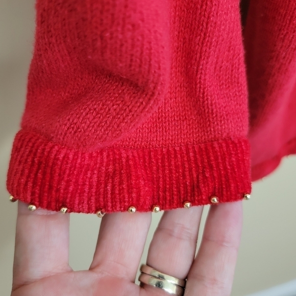 Vintage Quacker Factory | Red American Flag & Star Sequined V-neck Sweater - Picture 4 of 6